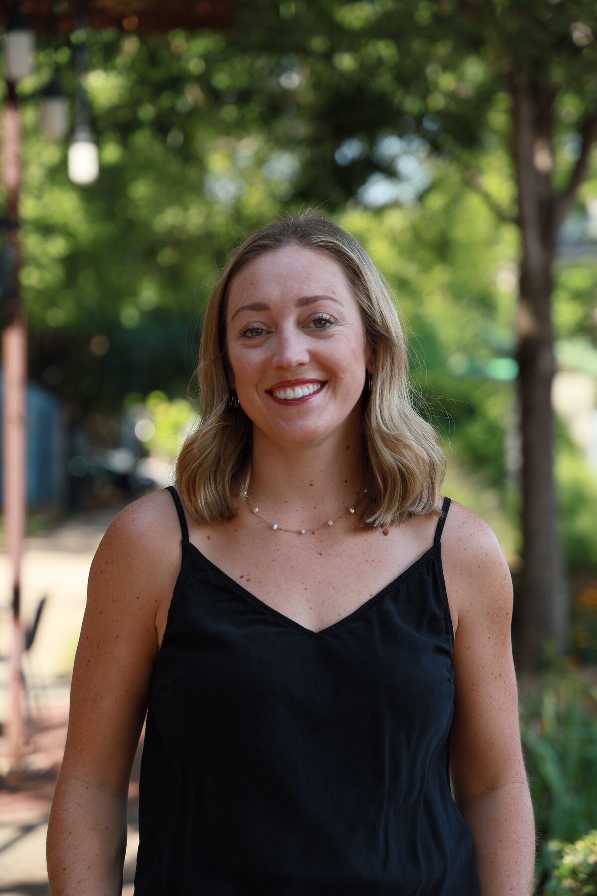 Dr. Maggie Leeds